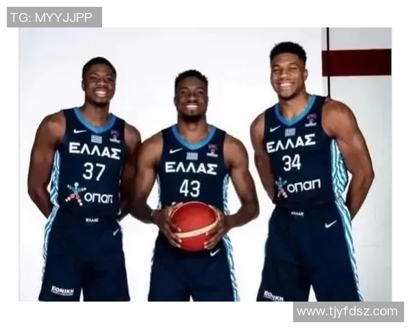 重庆篮球队阵地战解析：战术布局与球员配合的深度剖析